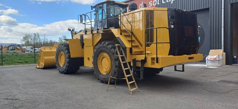 Peinture de finition CROMADEX PU600 sur engin TP vers St Etienne